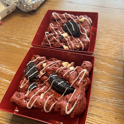 Red Velvet Brownies