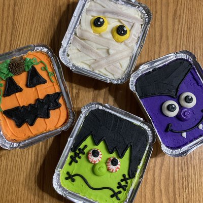 Mini Halloween Cake