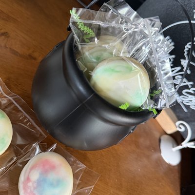 Bubbling Cauldron - 5 Cookies