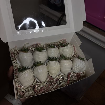 9 Count Strawberries