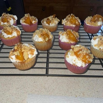 Peach 🍑 Cobbler Cupcakes 🧁 