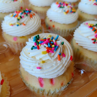 Funfetti Cupcakes 