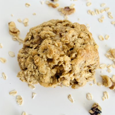 Grandma D’s Oatmeal Walnut Cookie