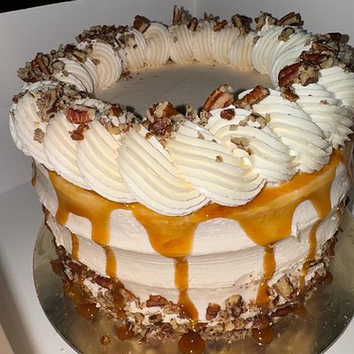 8in 2 Layer Butter Pecan Cake 