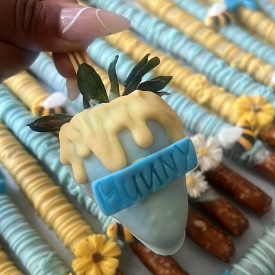 Extravaganza Dipped Treat Box Bundle