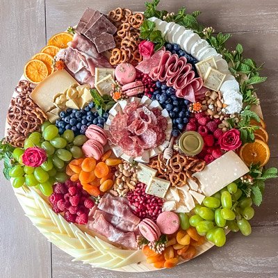 X-Large Round Board (Feeds: 10-15)