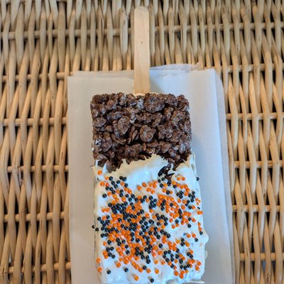 Dipped Chocolate Krispi Pop