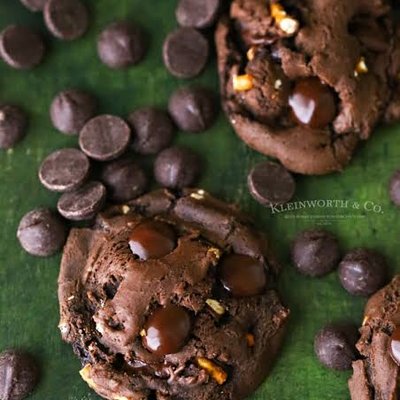 Double Chocolate Pretzel Cookies 
