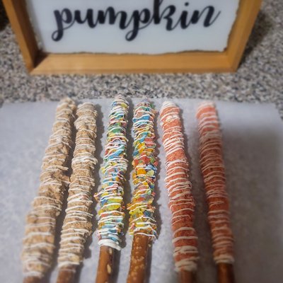 Loaded Pretzel Sticks 