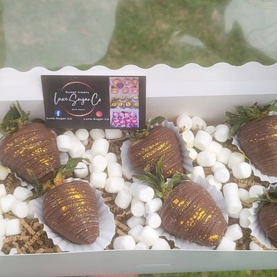 6 Count Chocolate Covered Strawberries 