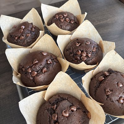 Double Chocolate Chip Muffin 4” (Bakery Size, 6 Count)
