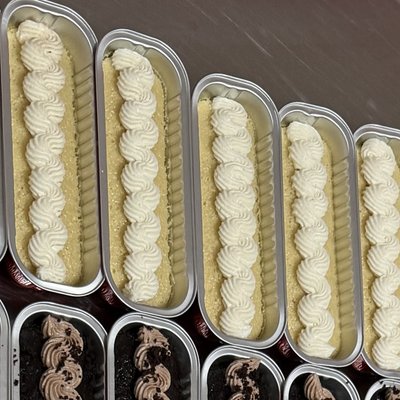 Vanilla Mini Cakes 
