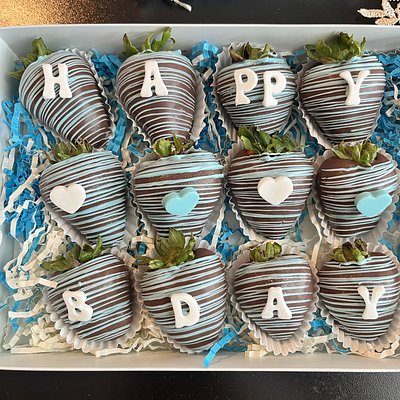 Classic Dozen Berries