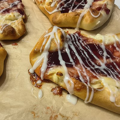 Sourdough Danish Blackberry & Cheese (2)