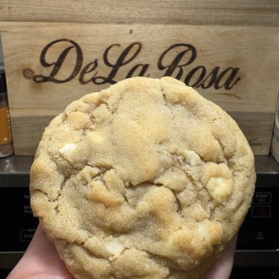 White Chocolate Macadamia Nut Cookie
