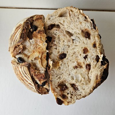Cinnamon Raisin Country Loaf (No added sugar)