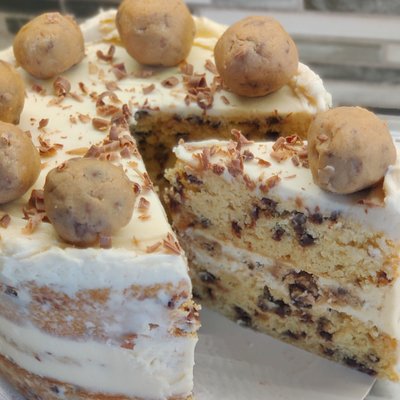 Chocolate Chip Cookie Dough Cake