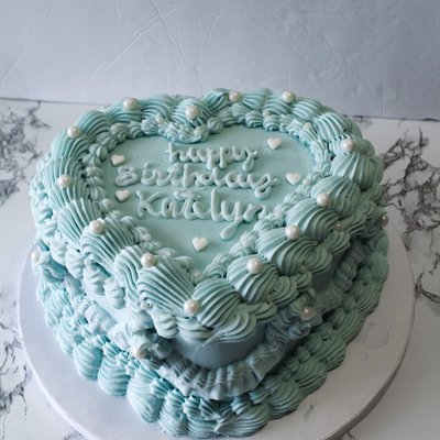 6 Inch Vintage Heart Cake