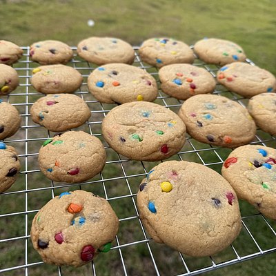 M&M