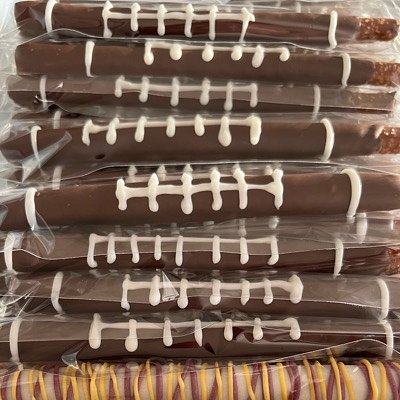 Deluxe Chocolate Covered Pretzel Rods