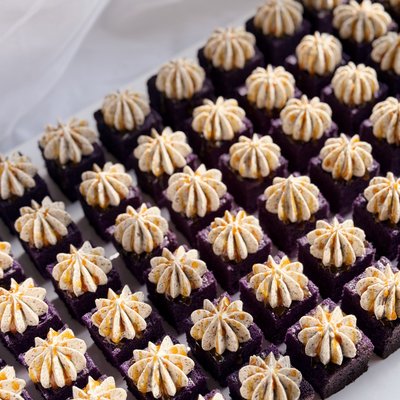 60 Cake Bites