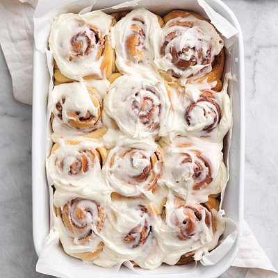 One Dozen Classic Cinnamon Rolls 