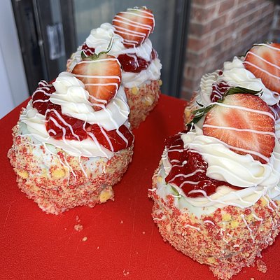 Strawberry Cheesecake Stuffed Apple