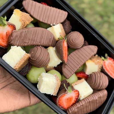 Cheesecake + Fruit Tray
