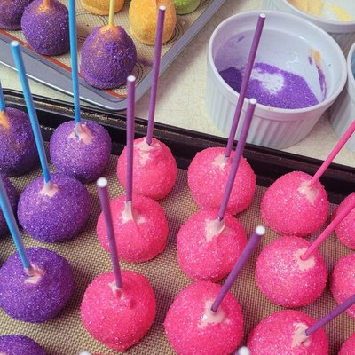 Cake Pops No Theme 1 Doz