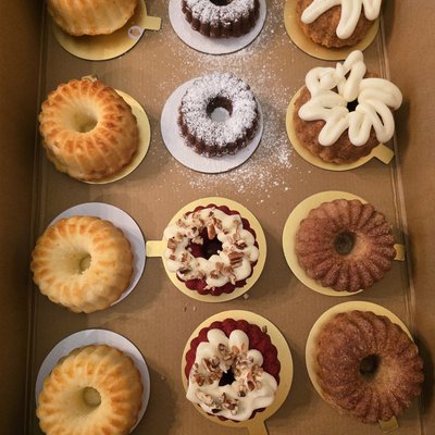 Large Cakique Sample Box 