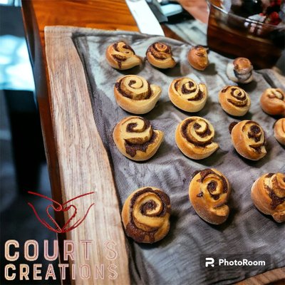 Cinnamon Rolls 
