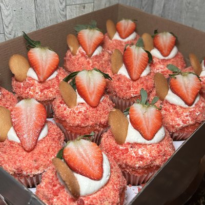 Specialty Cupcakes (READ DESCRIPTION)