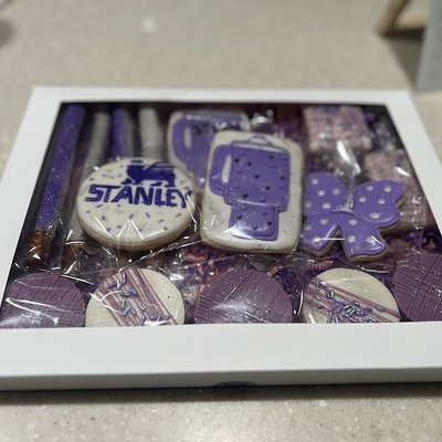 Mini Treat Box (1 of Each Treat) 