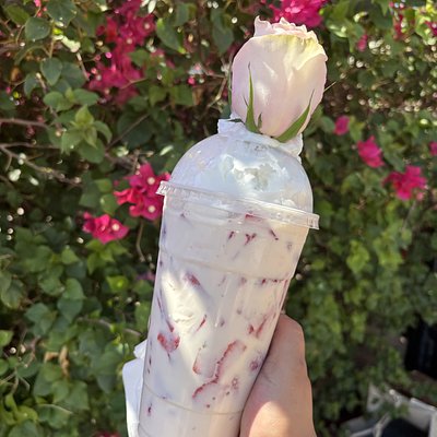 Fresas Con Crema 24  Oz Only ‼️