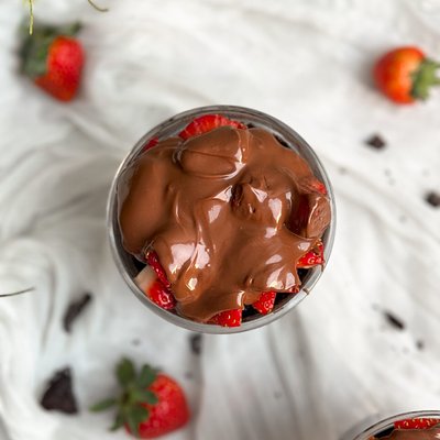 Chocolate & Strawberry Cup