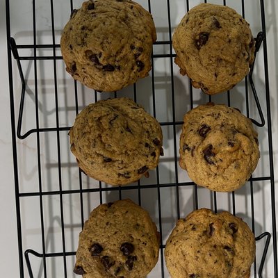 Pumpkin Chocolate Chip Cookies (6 Pack)