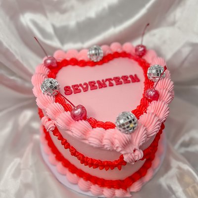 Vintage Heart Cake
