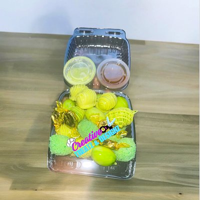 Caramel apple Grapes With Sauce