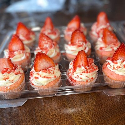 Strawberry Crunch Cupcakes (dozen)