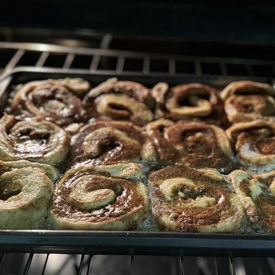 Cinnamon Rolls 