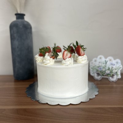 8in Cake 