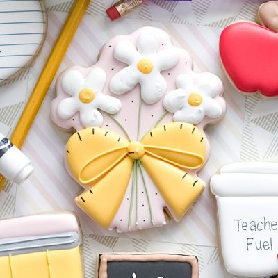 Teacher Appreciation Flower Cookie