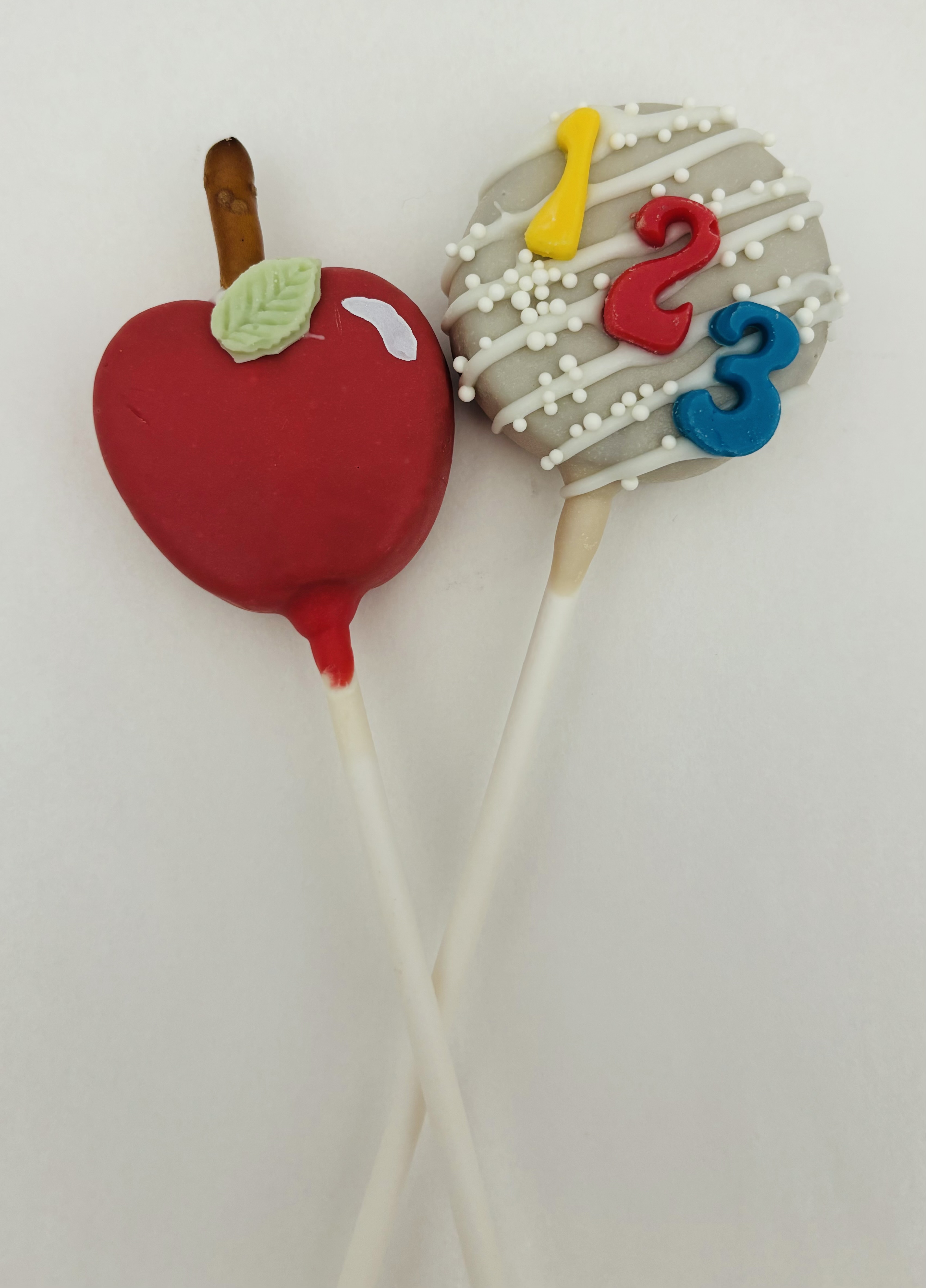 Two Cake Pops 
