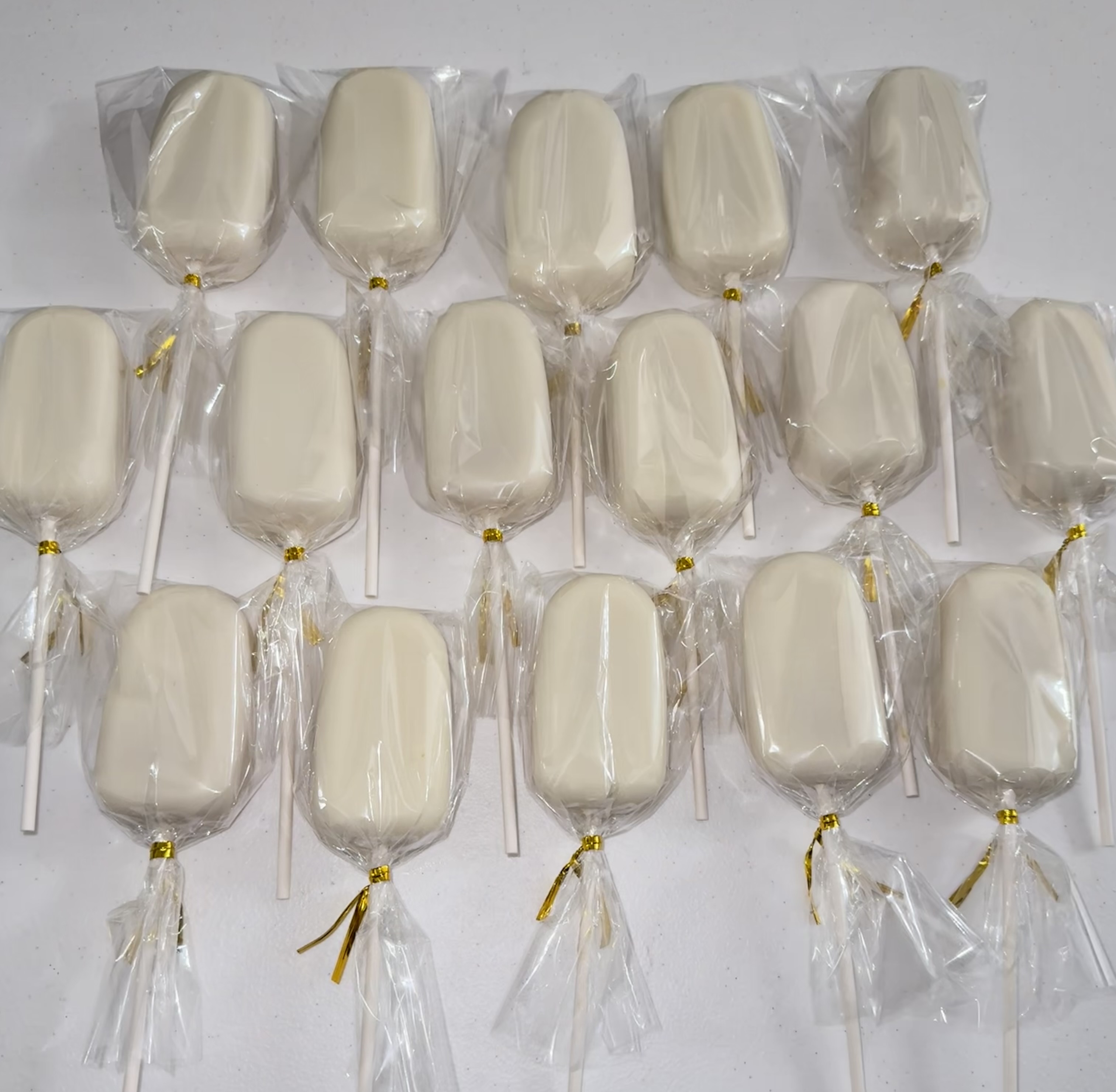 Cakesicles
