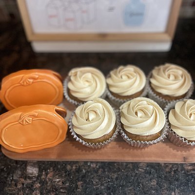 Pumpkin Cupcakes 6 Pack 