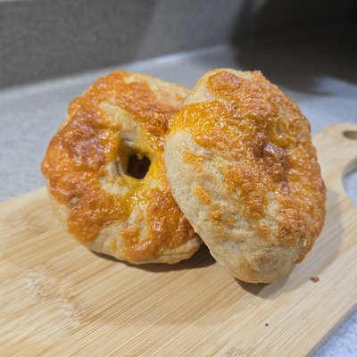 4 Pack Cheddar Sourdough Bagels 