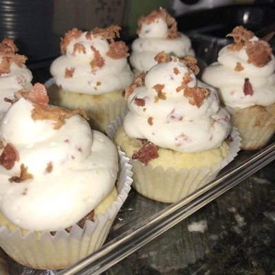 6 Cupcakes