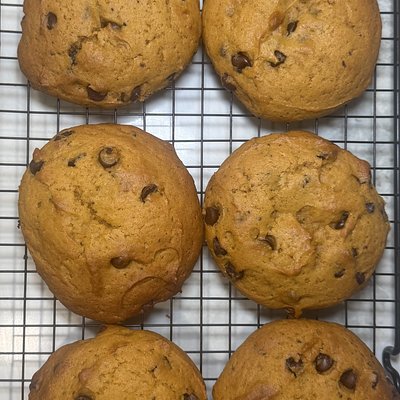 Pumpkin Chocolate Chip Cookies