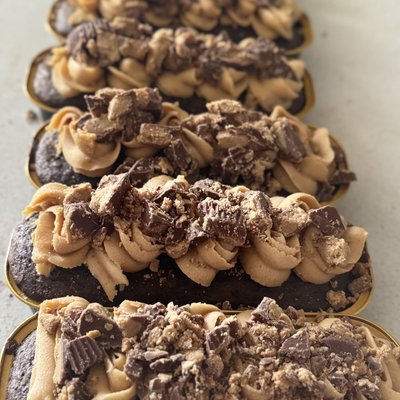 Reese’s Mini Cakes