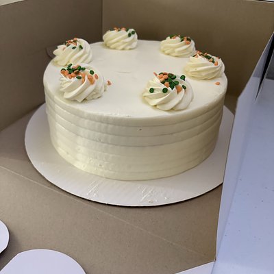 9” Mami’s Favorite Cake